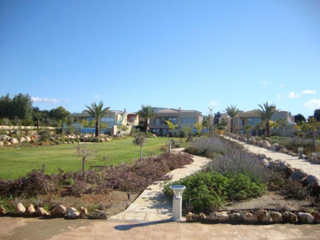 Villa Saraliana Sandy Beach Villas - Heated Pool - Jacuzzi - Private Beach Area Polis Cameră foto