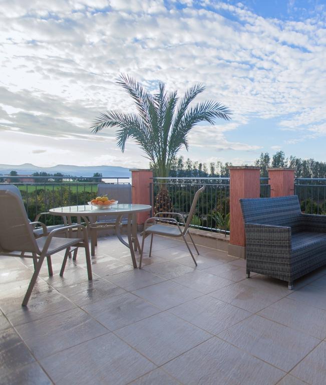 Villa Saraliana Sandy Beach Villas - Heated Pool - Jacuzzi - Private Beach Area Polis Cameră foto